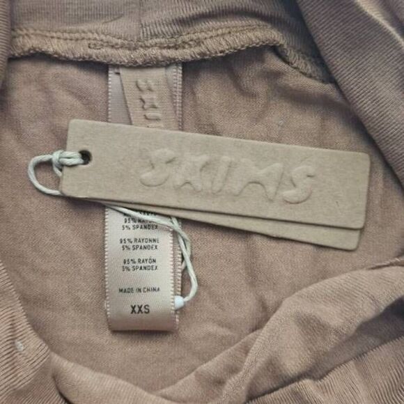 SKIMS HI CUT PANTY NWT - Picture 5 of 10